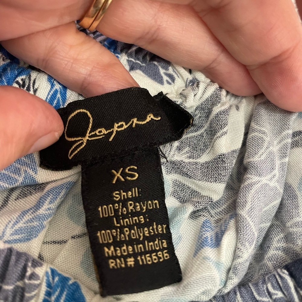 Japna Floral Blouse in Blue and White Size XS - Picture 7 of 9